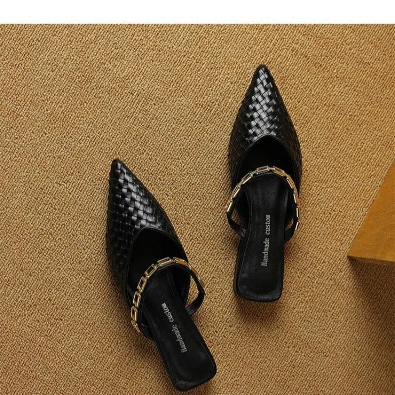Delmira Pointed Slippers